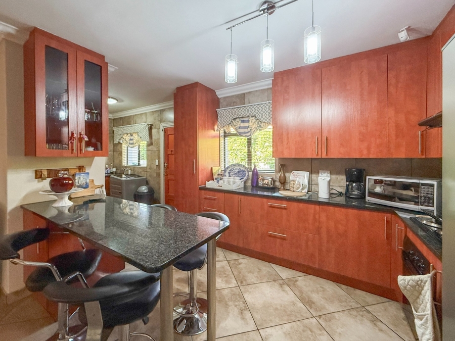 To Let 3 Bedroom Property for Rent in Melodie North West